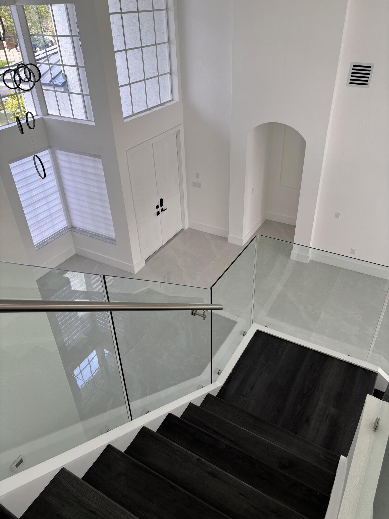 5227 Southwest 195th Terrace Miramar, FL 33029 - Photo 13 of 58 a view of entryway