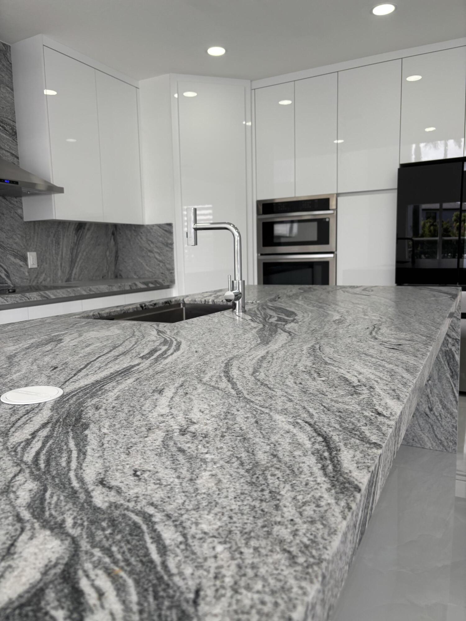 5227 Southwest 195th Terrace Miramar, FL 33029 - Photo 26 of 58 5227Kitchen10