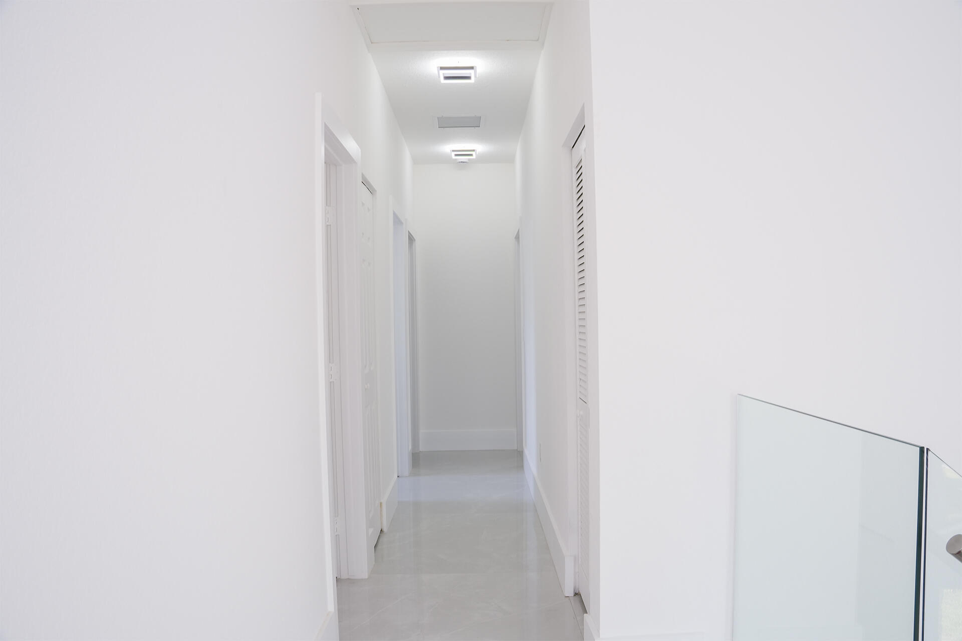 5227 Southwest 195th Terrace Miramar, FL 33029 - Photo 48 of 58 a view of a bathroom from a hallway