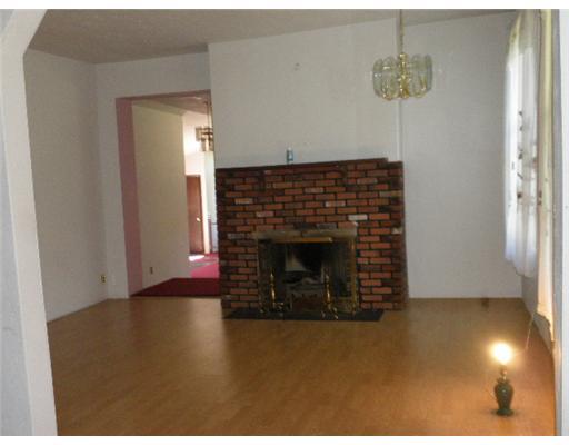 5475 Turner Road Gibsonia, PA 15044 - Photo 4 of 18 Dining Room. Beautiful hardwood floors and a fireplace with gas logs highlight the dining room.
