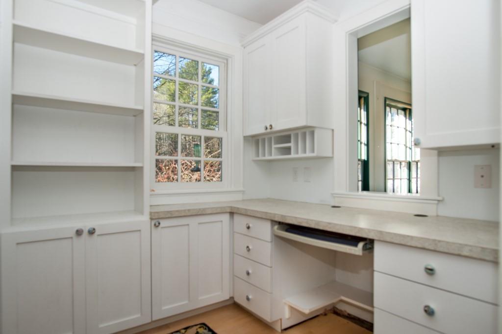 139 Brixham Road Eliot, ME 03903 - Photo 22 of 35 Office off kitchen.