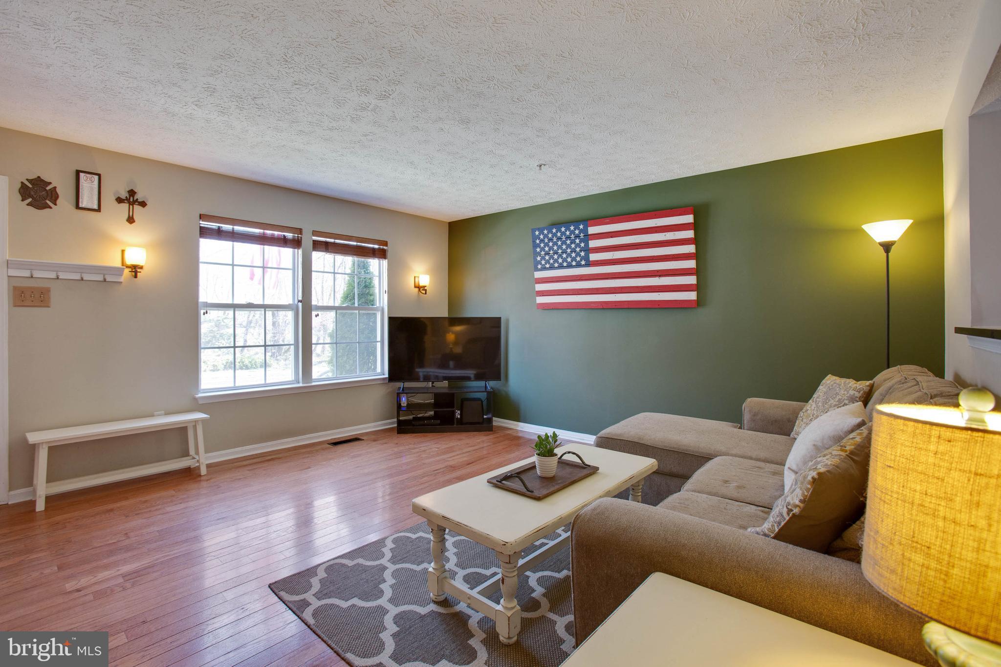 2034 Hackberry Road Baltimore, MD 21221 - Photo 2 of 33