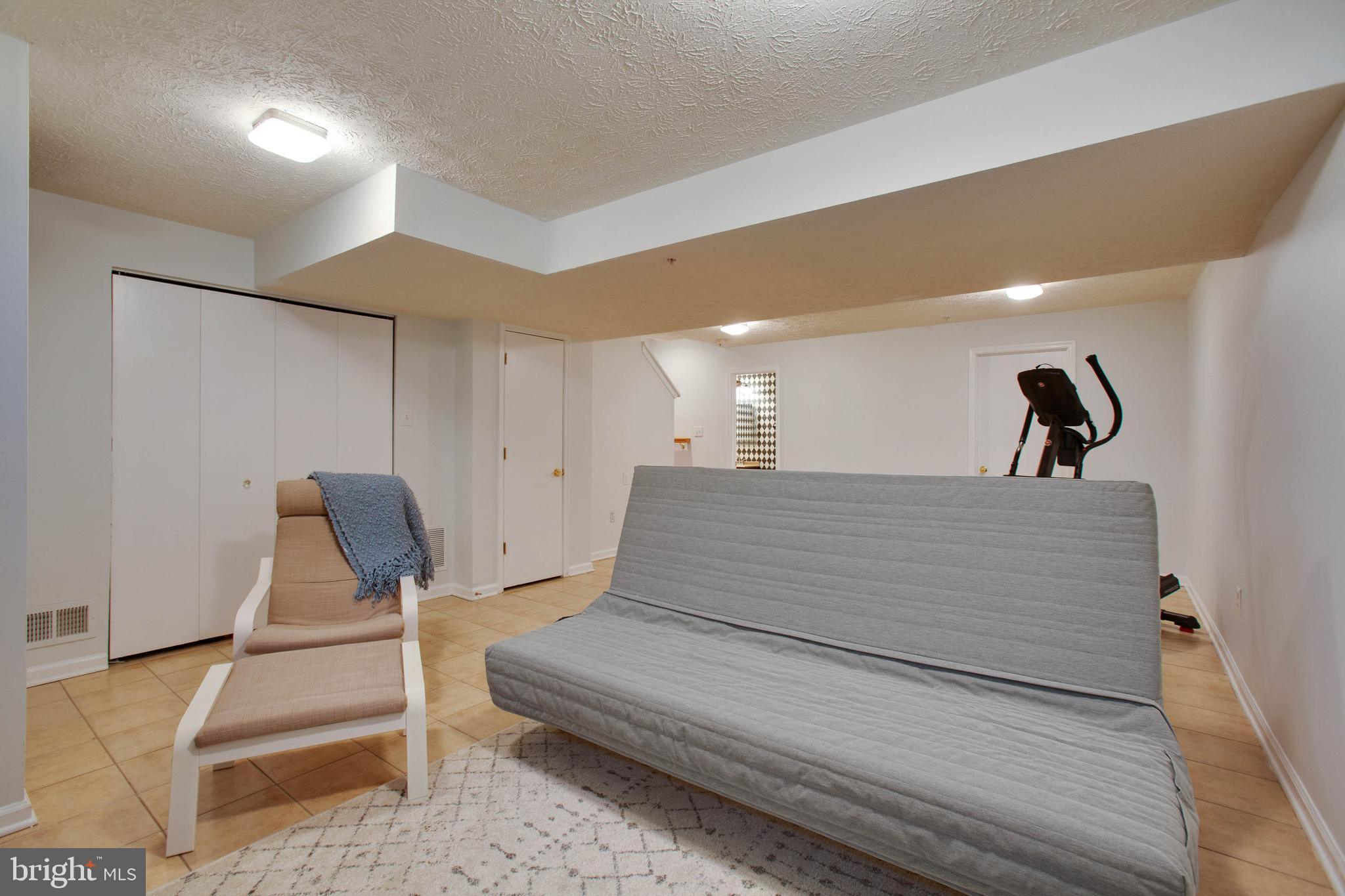 2034 Hackberry Road Baltimore, MD 21221 - Photo 24 of 33