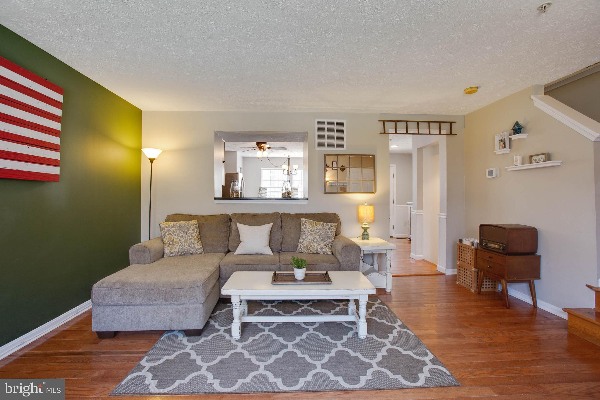 2034 Hackberry Road Baltimore, MD 21221 - Photo 4 of 33