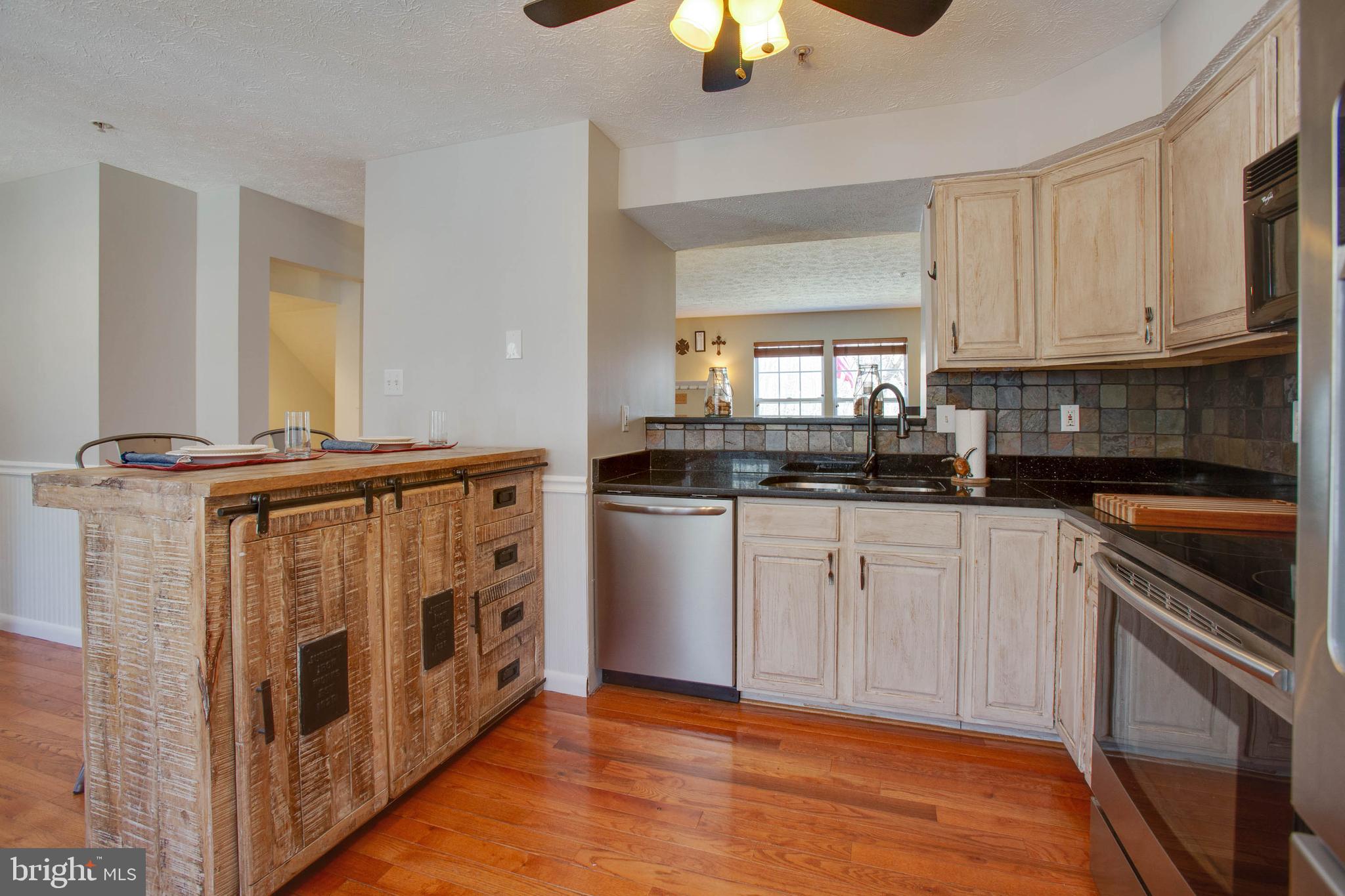 2034 Hackberry Road Baltimore, MD 21221 - Photo 8 of 33