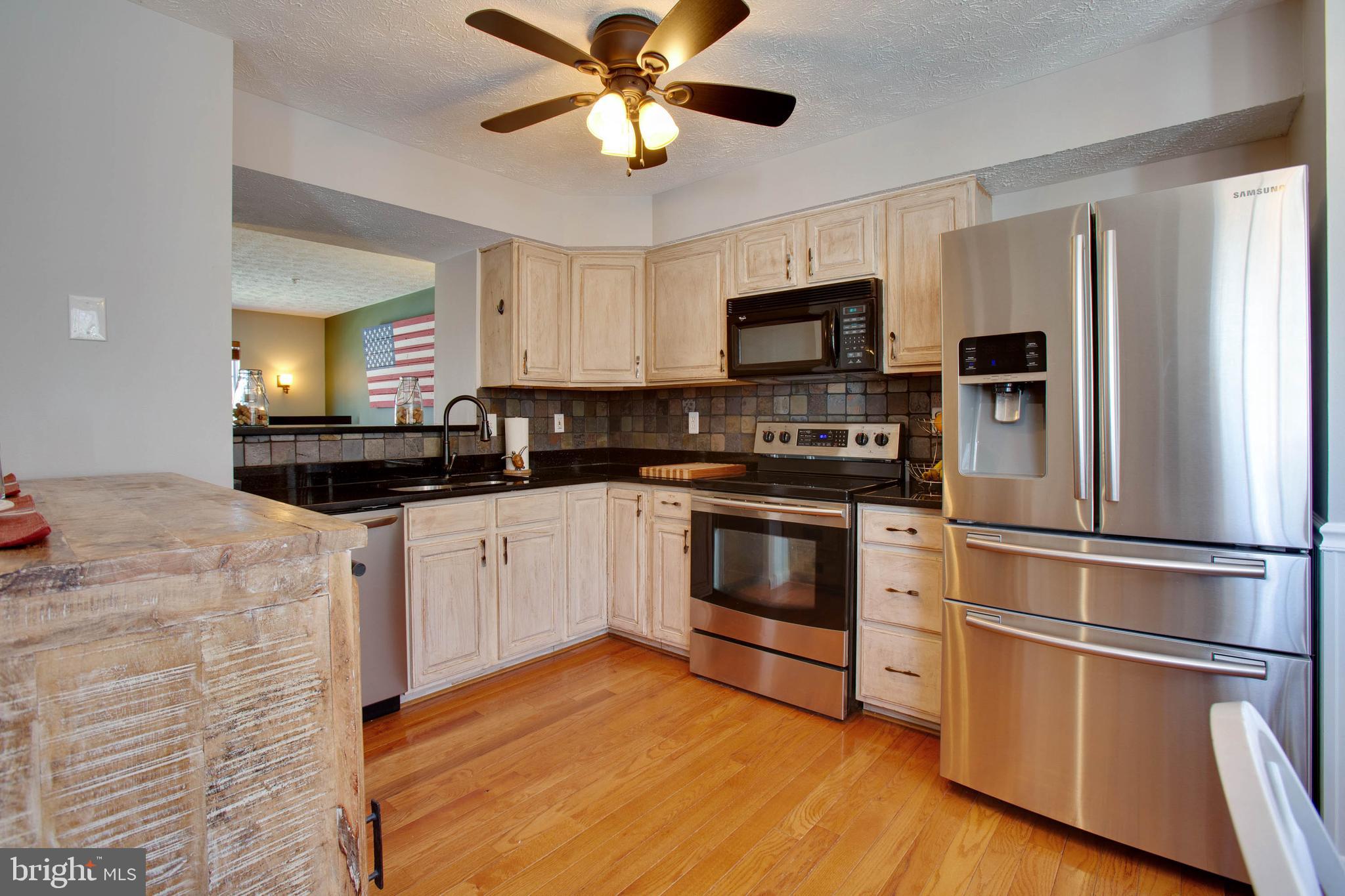 2034 Hackberry Road Baltimore, MD 21221 - Photo 9 of 33
