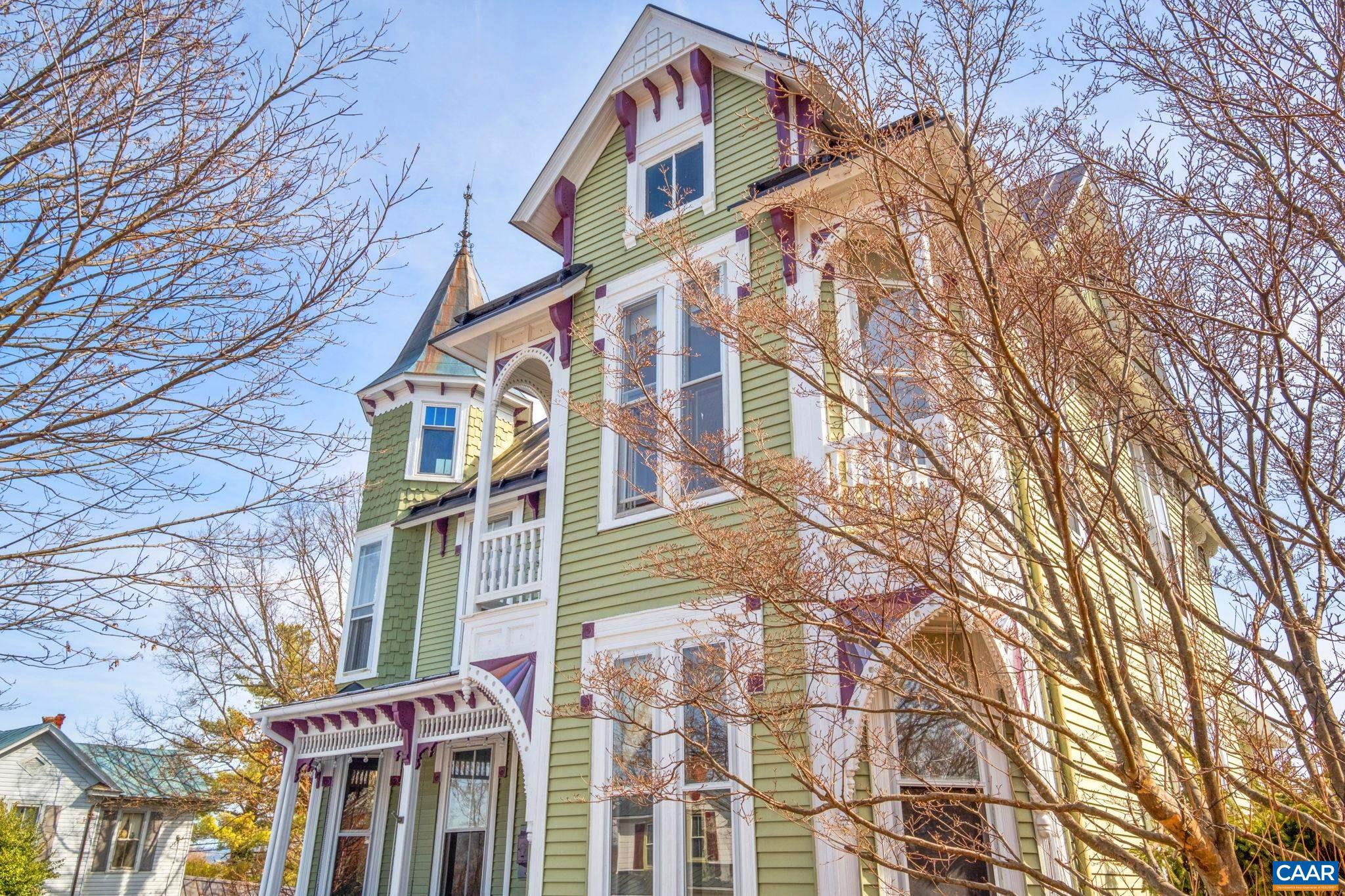 428 Maple Avenue Waynesboro, VA 22980 - Photo 67 of 69 a front view of a building