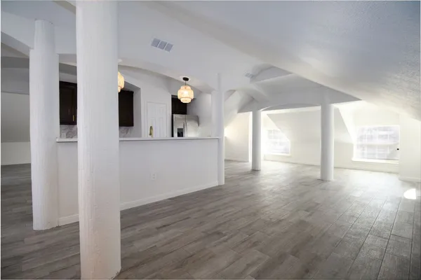 $470,000 | 5201 Chapman Street, Houston, TX 77009