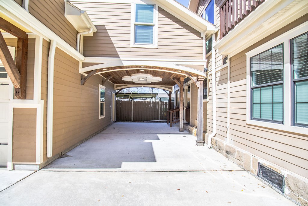 5201 Chapman Street Houston, TX 77009 - Photo 8 of 30 a view of a house with a garage