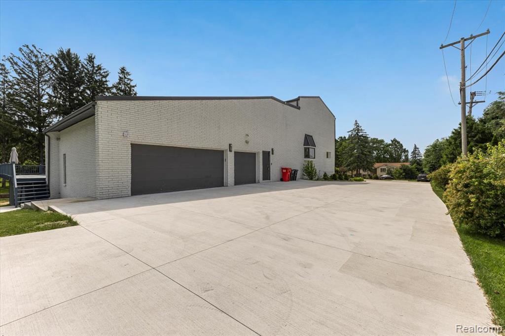 3440 Lone Pine Road West Bloomfield, MI 48323 - Photo 4 of 83