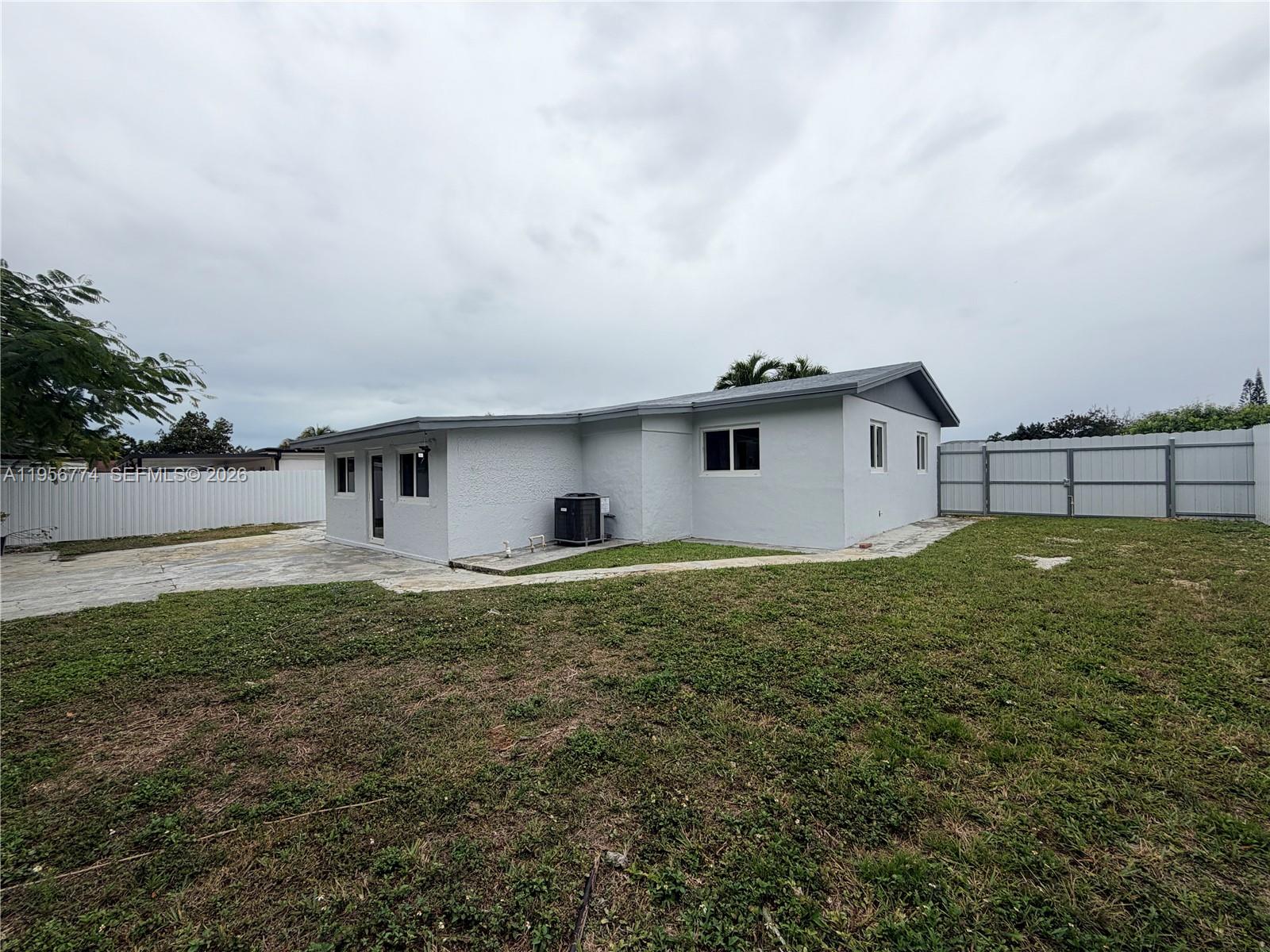15111 Southwest 299th Street Homestead, FL 33033 - Photo 5 of 30