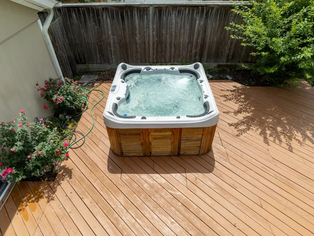 a view of outdoor space with sitting space