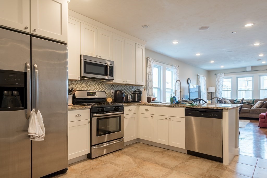 208 Cedar Street, Unit 2 Somerville, MA 02145 - Photo 2 of 11