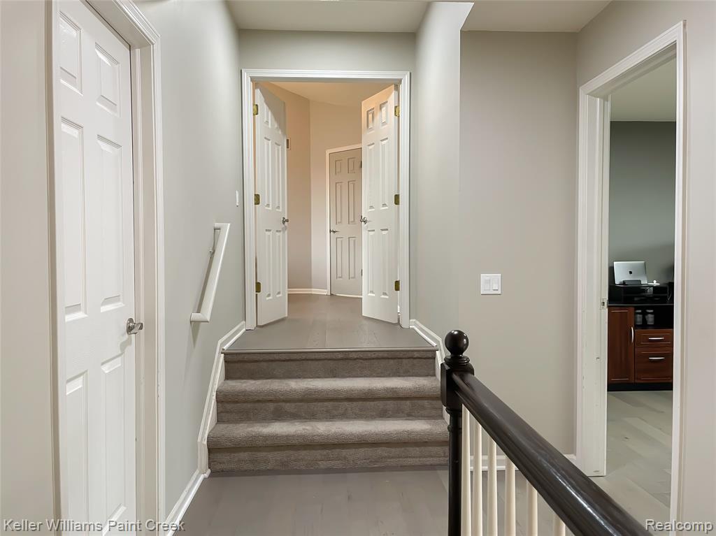 4927 Ravine Court Ann Arbor, MI 48105 - Photo 18 of 36