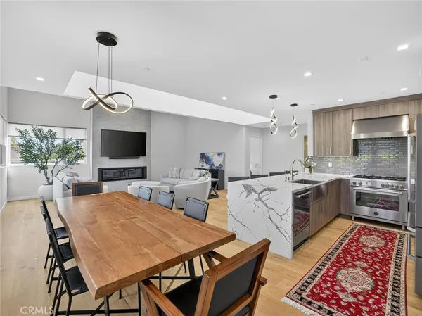 $2,299,000 | 1427 15th, Manhattan Beach, CA 90266
