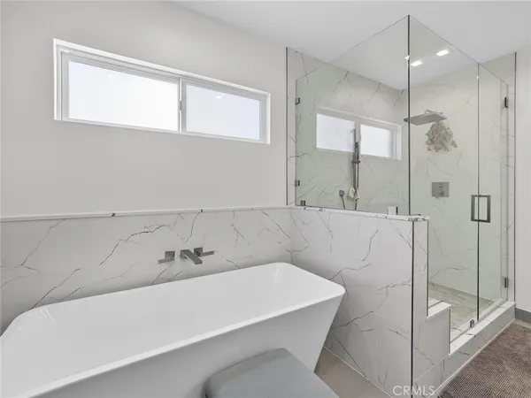 $2,299,000 | 1427 15th, Manhattan Beach, CA 90266