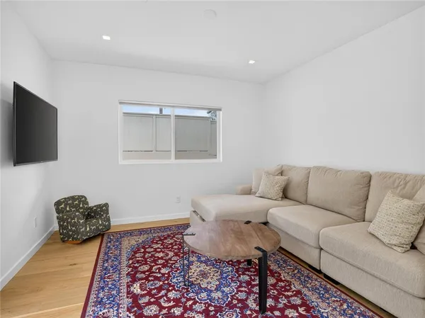 $2,299,000 | 1427 15th, Manhattan Beach, CA 90266