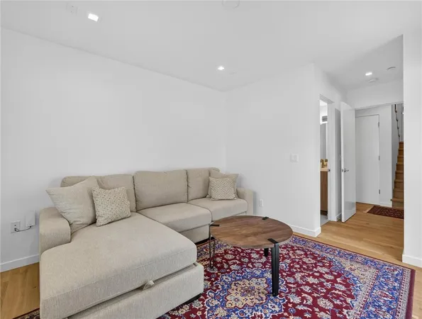 $2,299,000 | 1427 15th, Manhattan Beach, CA 90266