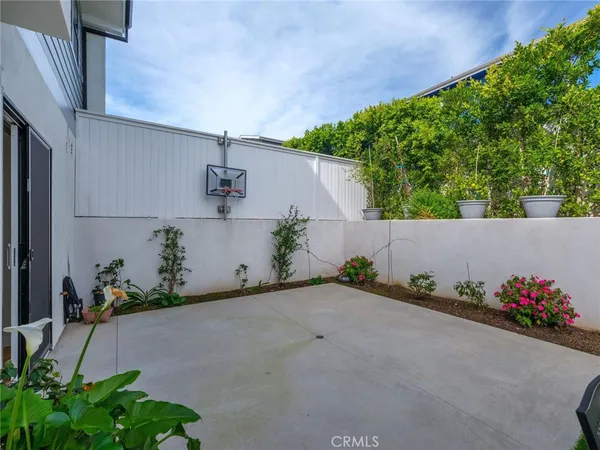 $2,299,000 | 1427 15th, Manhattan Beach, CA 90266