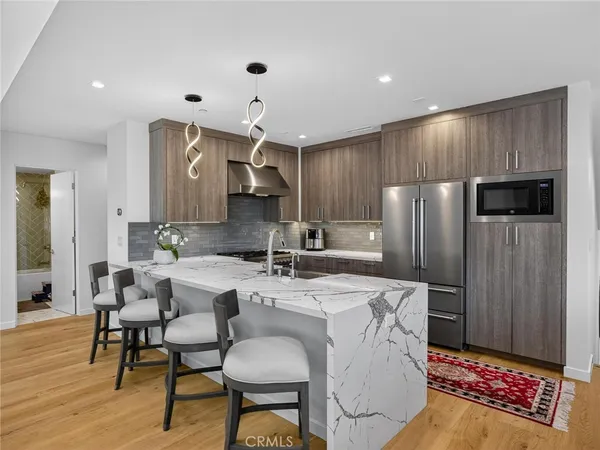 $2,299,000 | 1427 15th, Manhattan Beach, CA 90266