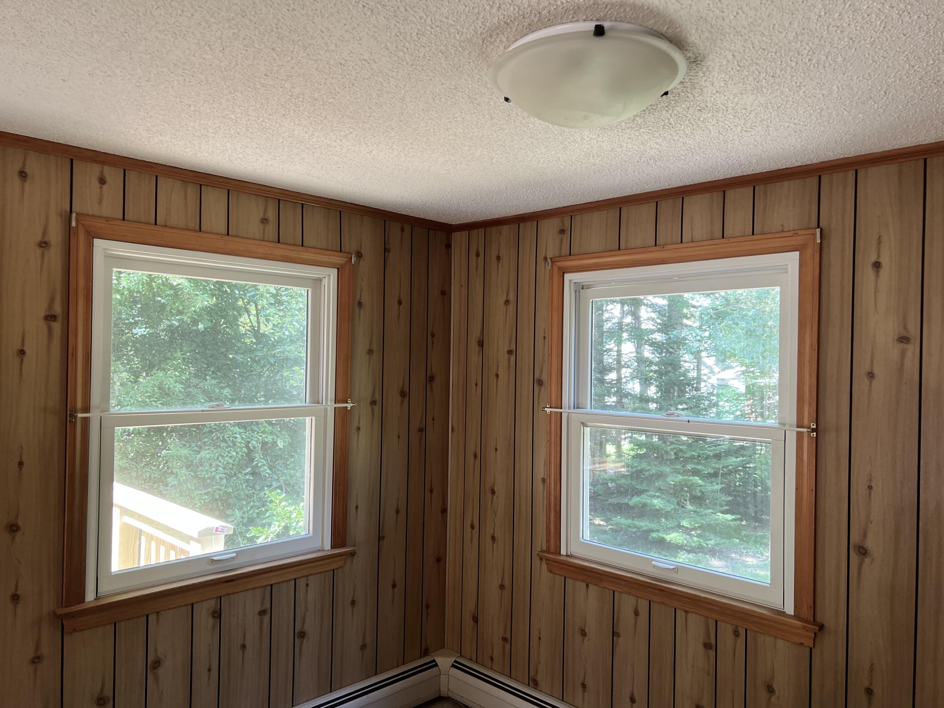 37 East Ridge Road Southwest Harbor, ME 04679 - Photo 8 of 45 Dining area