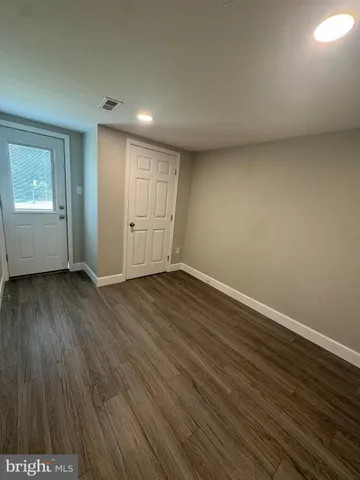 $2,250 | 562 B Hulmeville Avenue, Langhorne, PA 19047