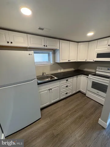 $2,250 | 562 B Hulmeville Avenue, Langhorne, PA 19047