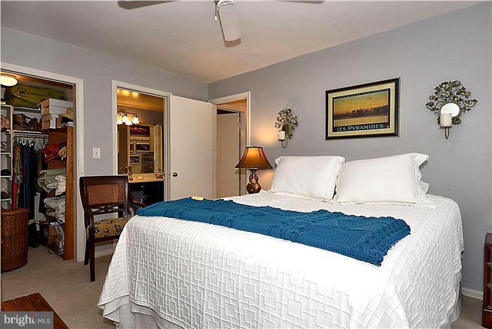 4531 28th Road South, Unit 96 Arlington, VA 22206 - Photo 14 of 14 Bedroom (Master)