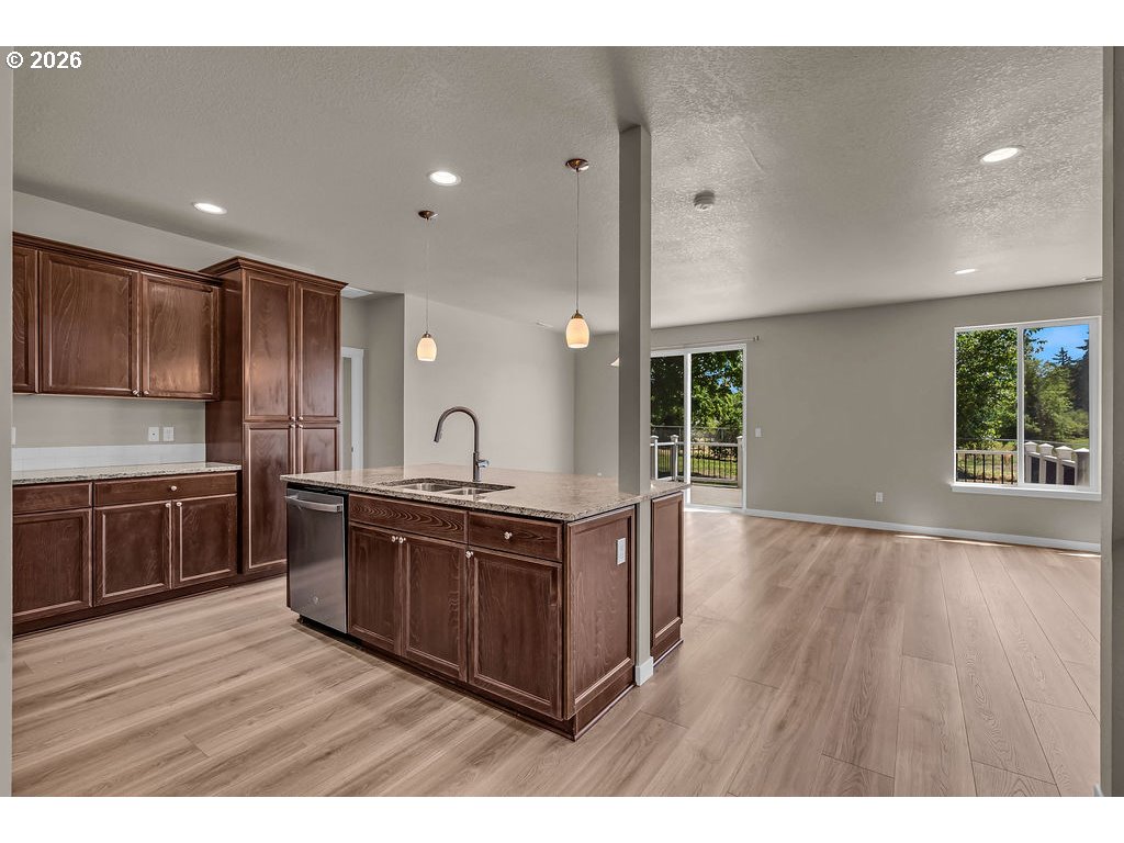 6922 Fruitland Road Northeast Salem, OR 97317 - Photo 9 of 47 Gallery Image 9