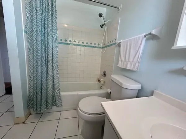 $1,950 | 850 East Commercial Boulevard, Unit 225C, Oakland Park, FL 33334