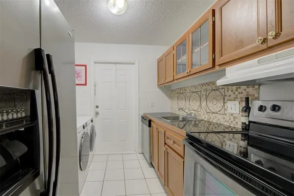 $1,950 | 850 East Commercial Boulevard, Unit 225C, Oakland Park, FL 33334