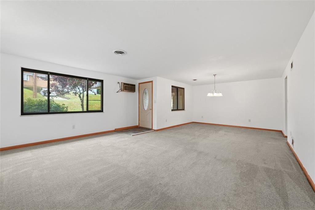 4930 Gardenville Road Pittsburgh, PA 15236 - Photo 9 of 47