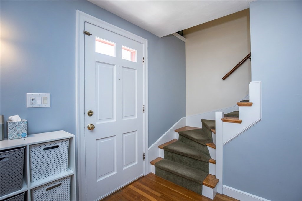 13 Corcoran Road Burlington, MA 01803 - Photo 4 of 40 Gallery Image 4
