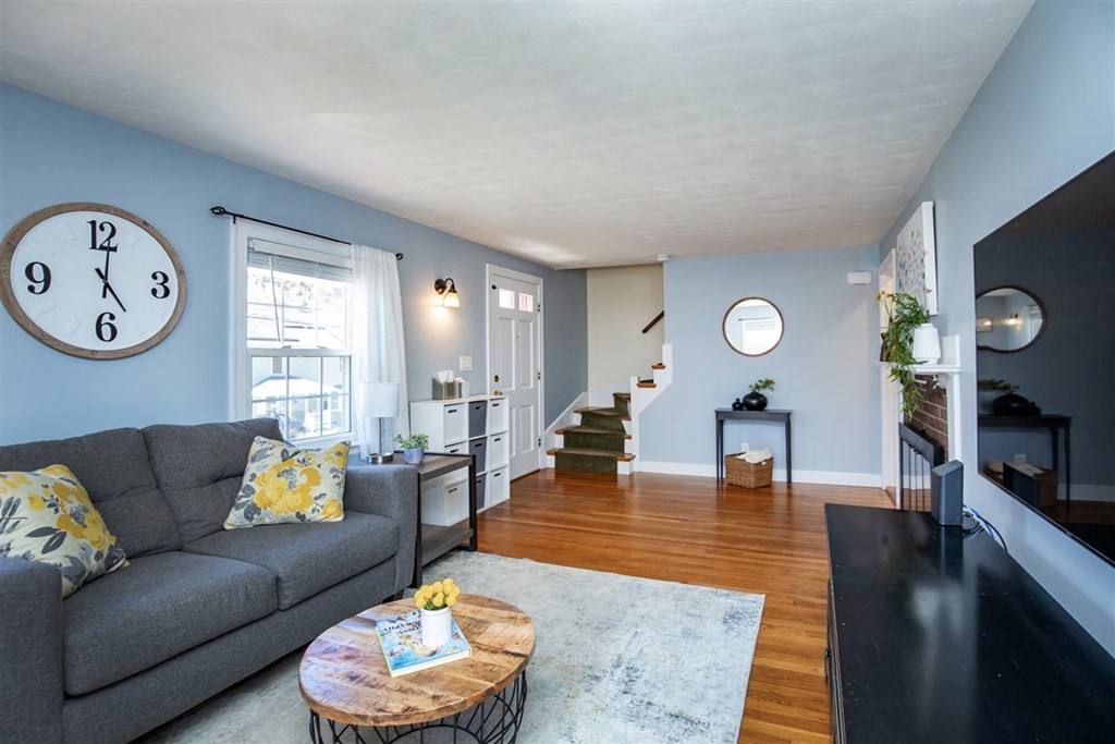 13 Corcoran Road Burlington, MA 01803 - Photo 5 of 40 Gallery Image 5