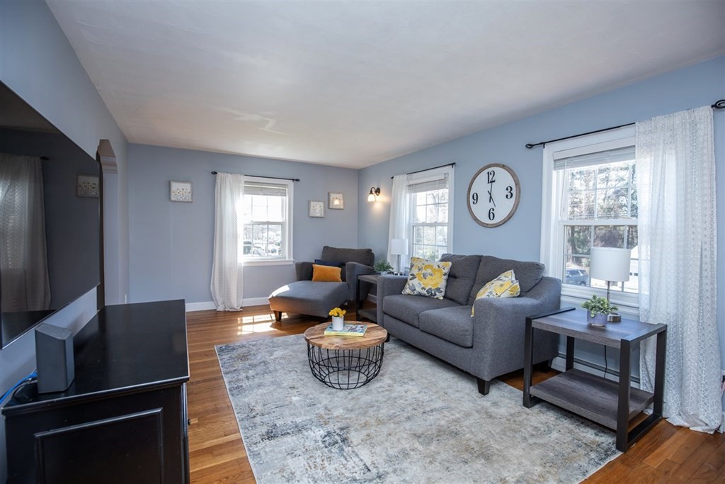 13 Corcoran Road Burlington, MA 01803 - Photo 8 of 40 Gallery Image 8