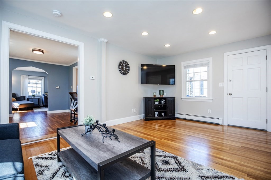 13 Corcoran Road Burlington, MA 01803 - Photo 10 of 40 Gallery Image 10