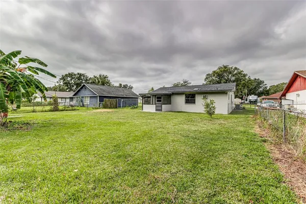 $269,950 | 2405 Delrose Drive East, Lakeland, FL 33805