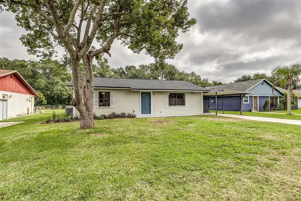 $269,950 | 2405 Delrose Drive East, Lakeland, FL 33805