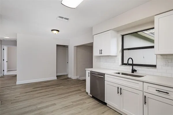 $269,950 | 2405 Delrose Drive East, Lakeland, FL 33805
