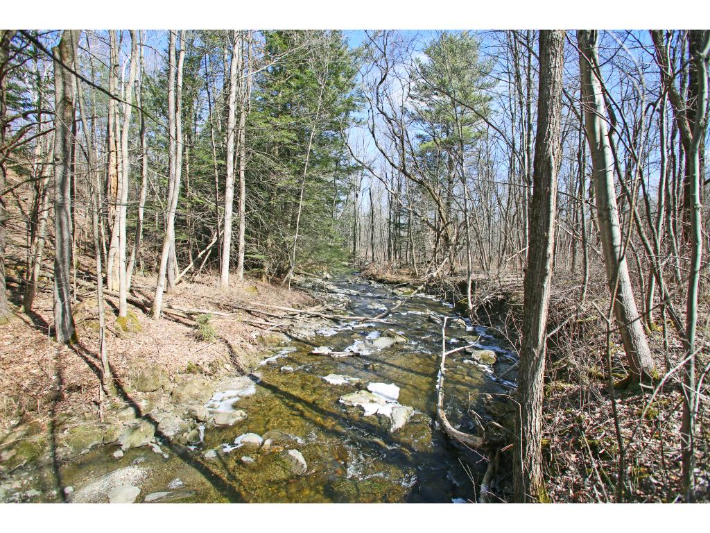555 Oak Hill Road Williston, VT 05495 - Photo 8 of 36 Gallery Image 8