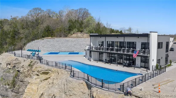 $496,900 | 100 Blue Heron Hill Lane, Unit 218, Lake Ozark, MO 65049