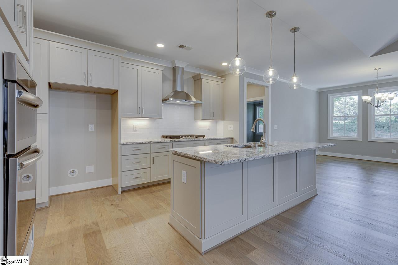 7 Pineglen Court Simpsonville, SC 29680 - Photo 13 of 36