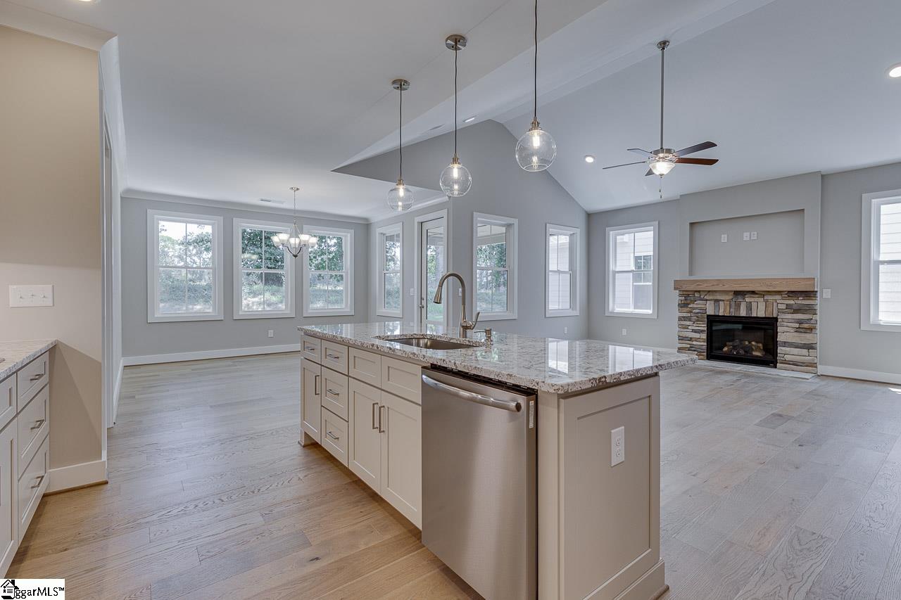 7 Pineglen Court Simpsonville, SC 29680 - Photo 18 of 36