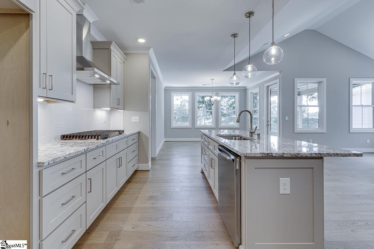 7 Pineglen Court Simpsonville, SC 29680 - Photo 19 of 36