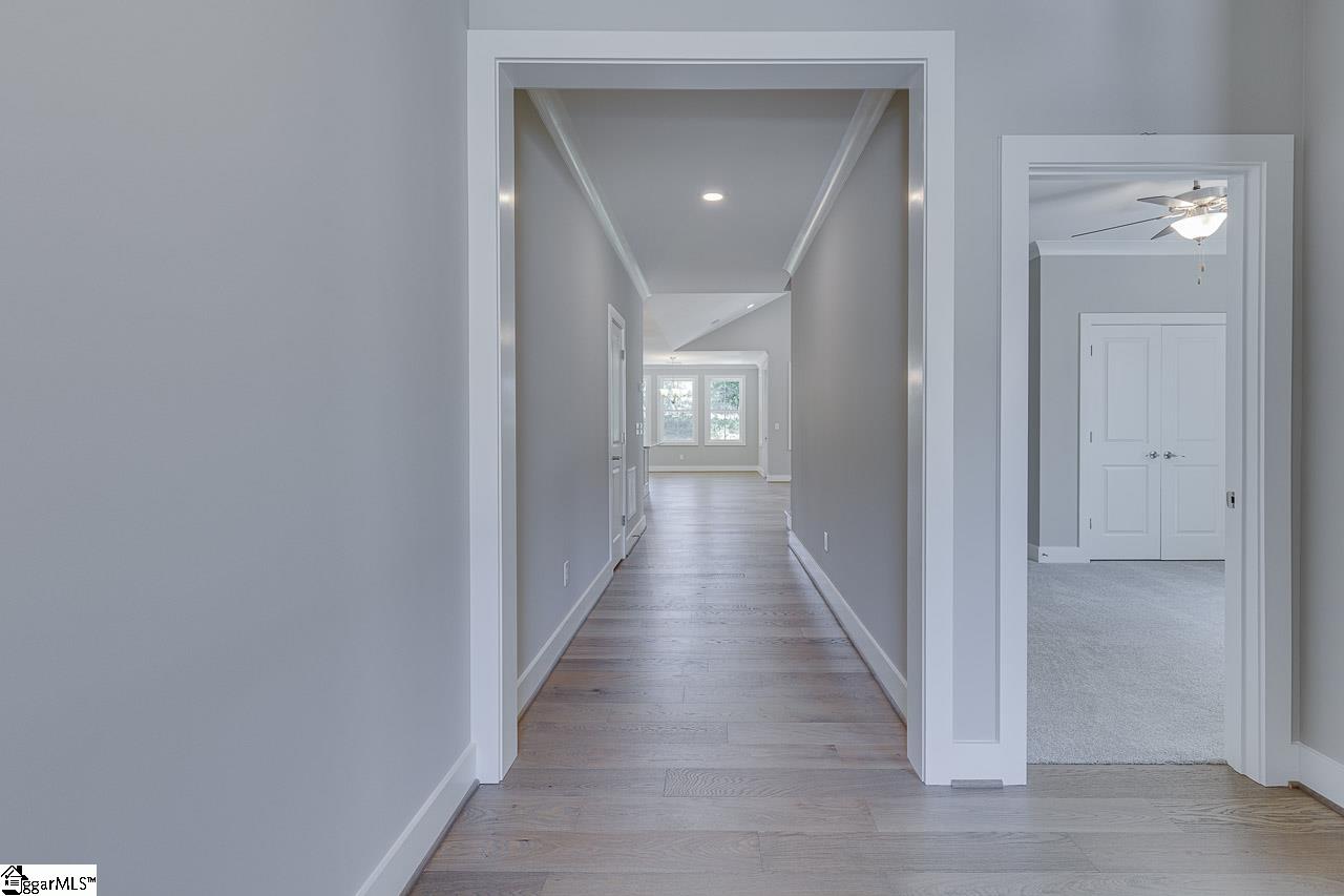 7 Pineglen Court Simpsonville, SC 29680 - Photo 5 of 36