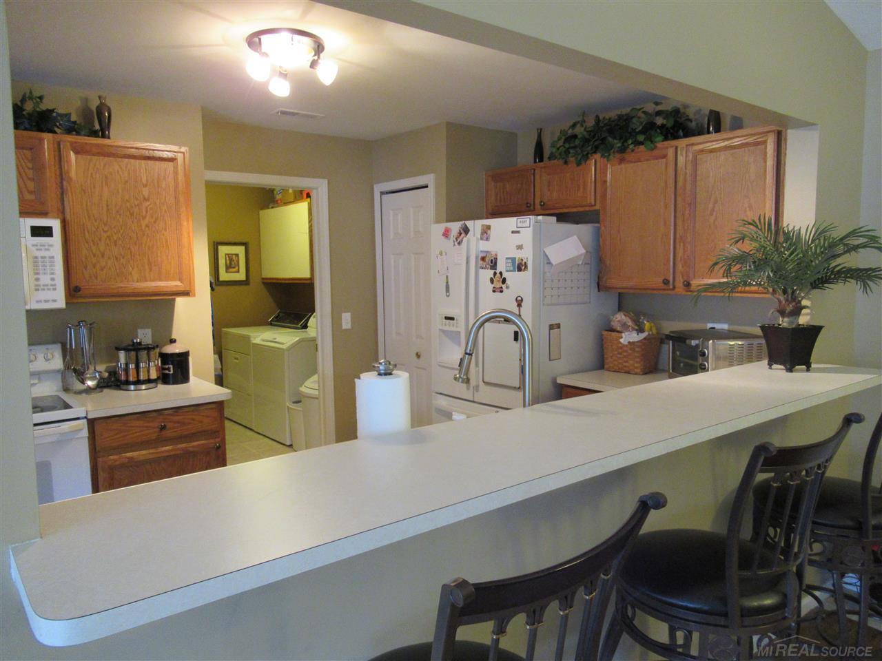 1898 Flagstone Circle Rochester, MI 48307 - Photo 13 of 33