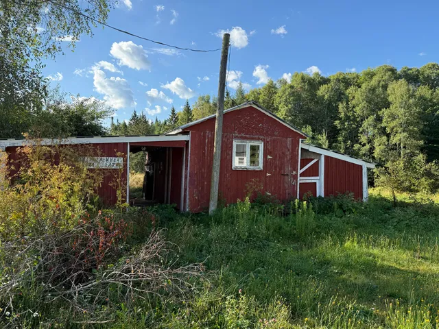 $99,900 | 2015 U.S. Rte 1, Orient, ME 04471