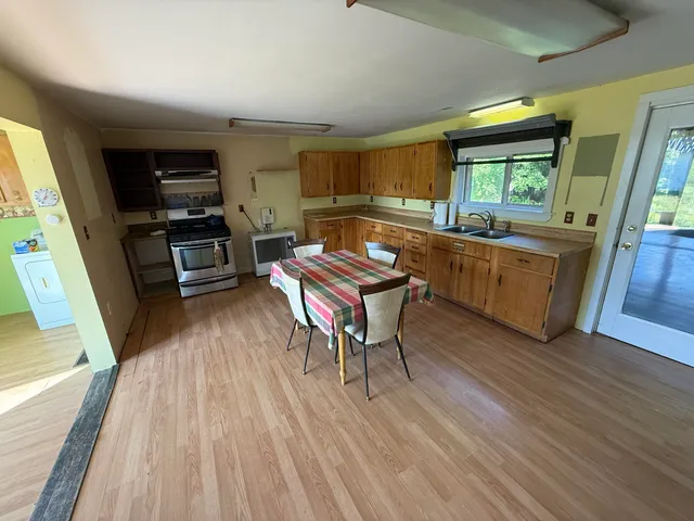 $99,900 | 2015 U.S. Rte 1, Orient, ME 04471