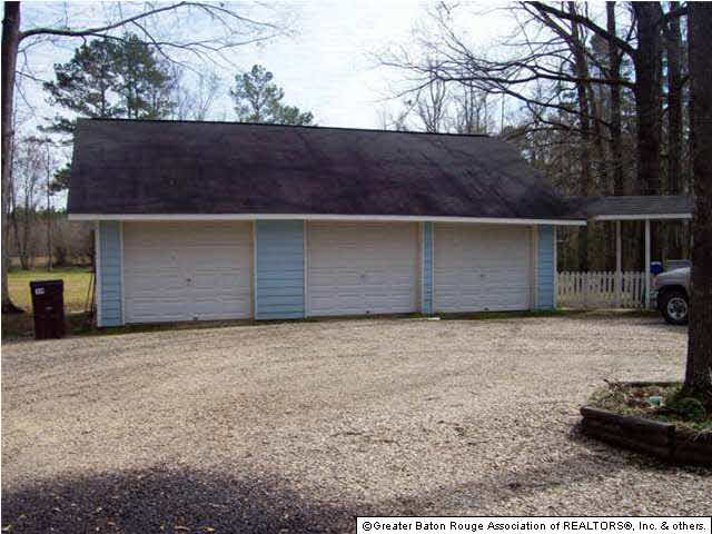 11259 Buddy Ellis Road Denham Springs, LA 70726 - Photo 3 of 8 Gallery Image 3