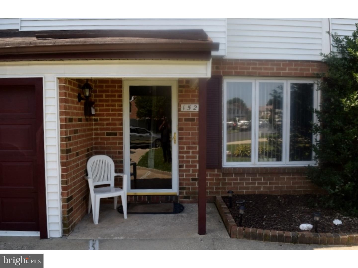 152 Oakmont Road Clementon, NJ 08021 - Photo 2 of 25 Gallery Image 2